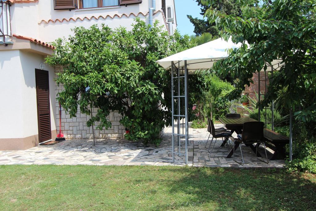 Apartments Lara Rovinj Exterior foto