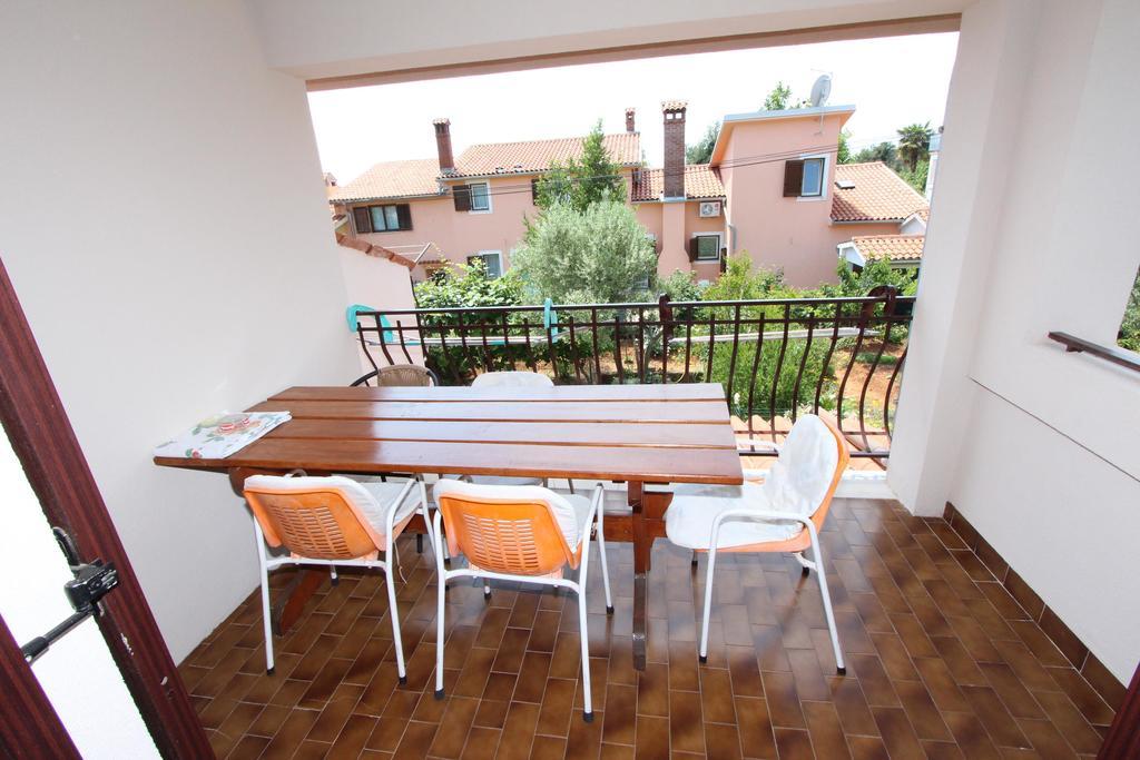 Apartments Lara Rovinj Exterior foto