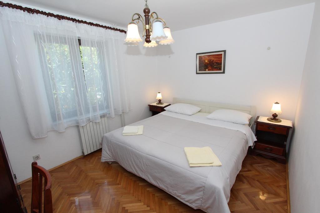 Apartments Lara Rovinj Exterior foto