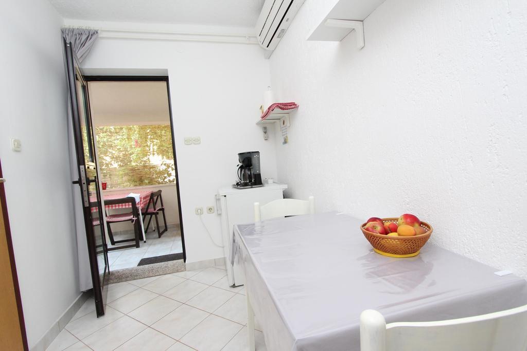 Apartments Lara Rovinj Exterior foto